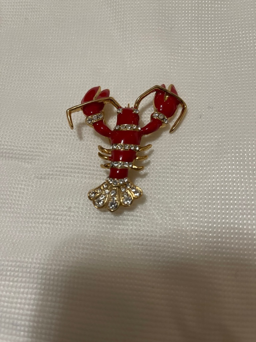 Gold lobster brooch excellent condition